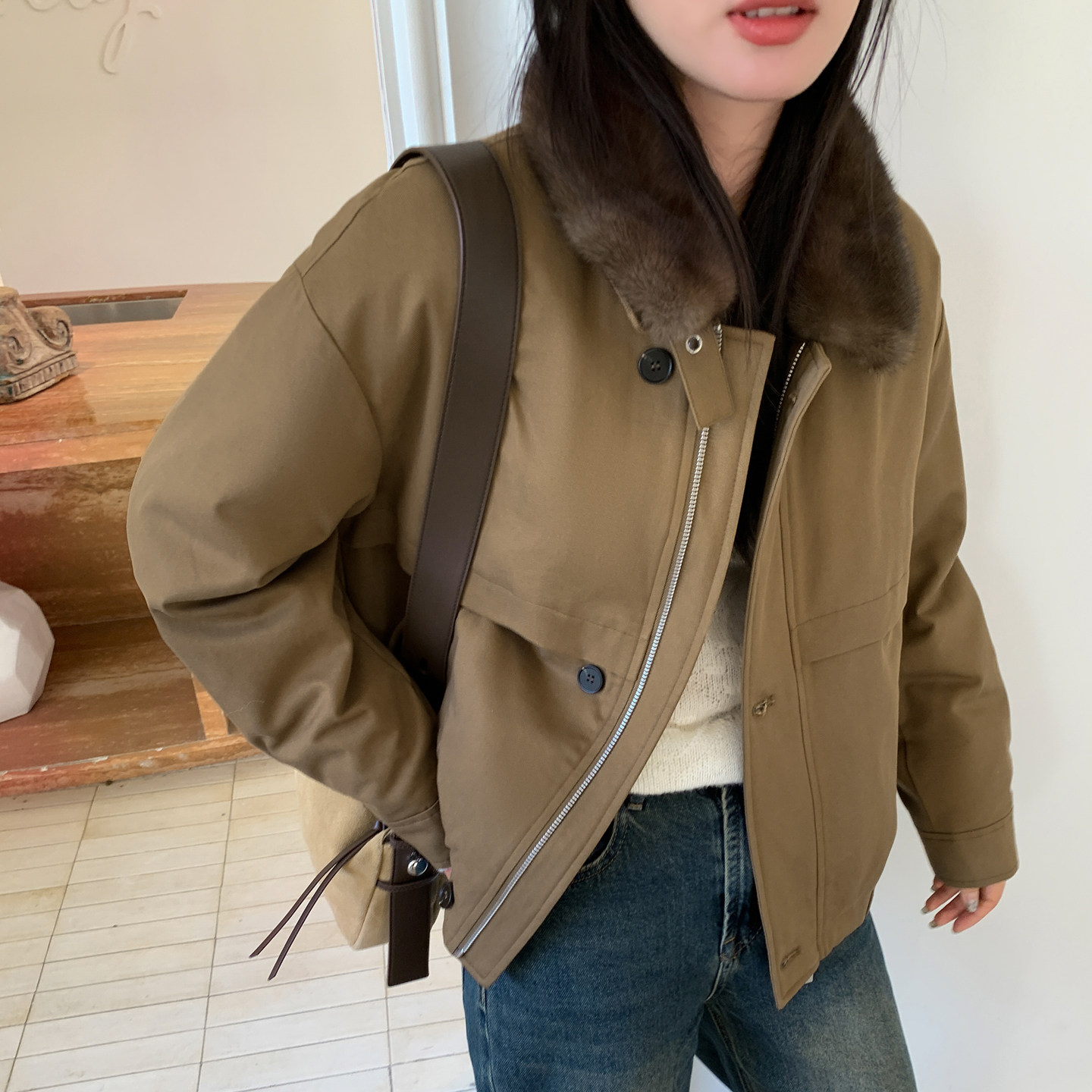 薇之衣冬季白鹅绒短款羽绒服2025年新款水貂毛领派克工装小个子潮