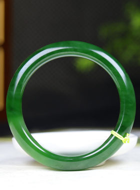 (古晨珠宝)俄罗斯和田玉菠菜绿碧玉手镯女款玉镯腕间优雅58g58mm