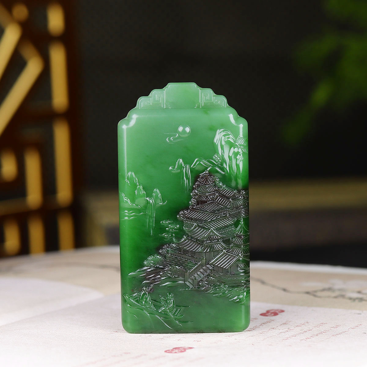 （古晨珠宝）俄罗斯和田玉老坑菠菜绿聚红皮碧玉山水挂件吊坠81g