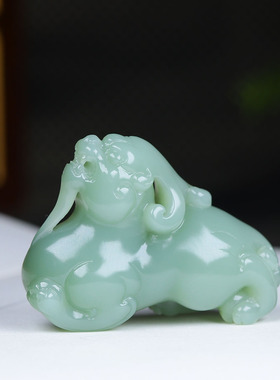 （古晨珠宝）俄罗斯和田玉粉青碧玉貔貅手把件手玩50g