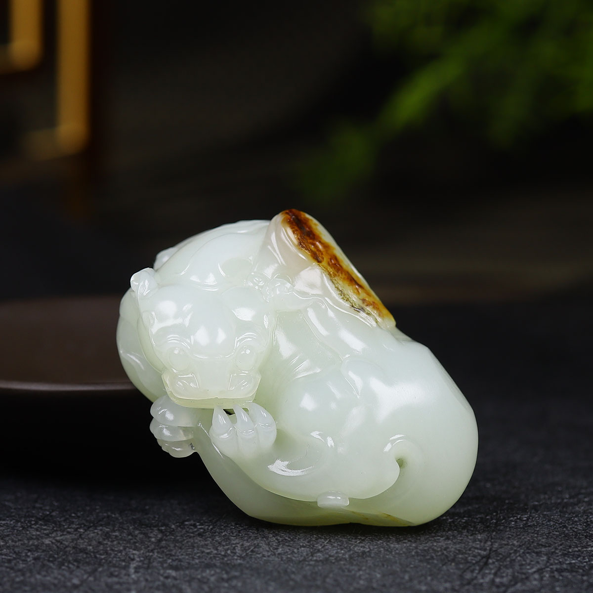 (古晨珠宝)新疆和田玉白玉籽料貔貅把件手玩摆件瑞兽送福110g