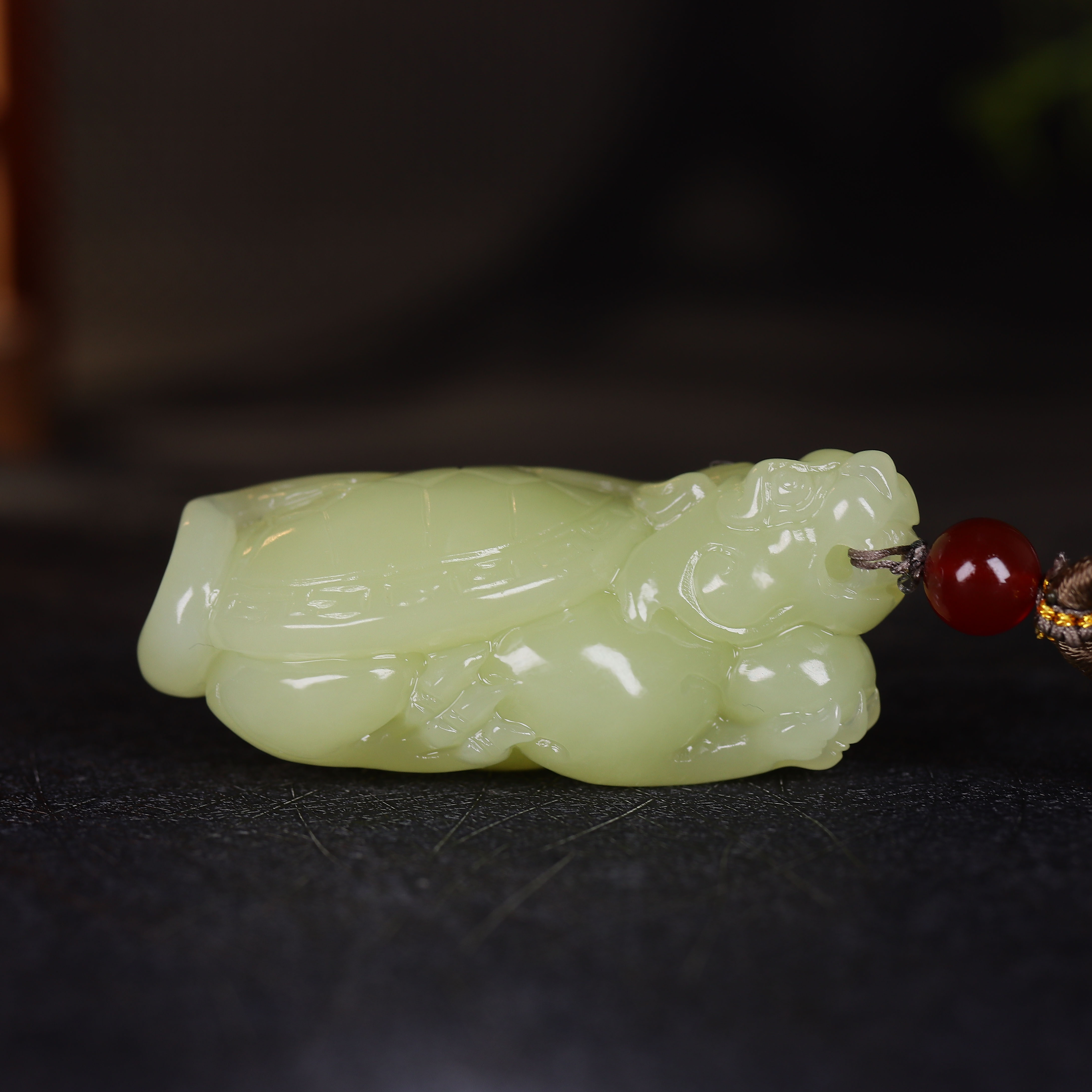 (古晨珠宝)新疆和田玉若羌黄玉龙龟挂件玉坠吊坠福寿安康61g