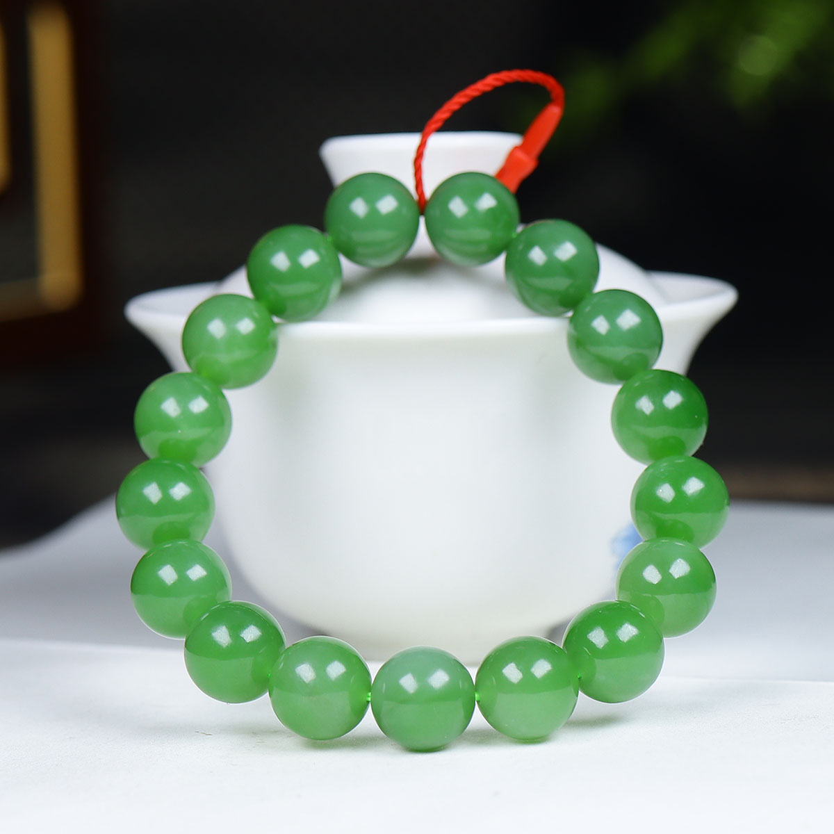 （古晨珠宝）俄罗斯和田玉果绿碧玉圆珠手串手链珠帘富贵46g12mm
