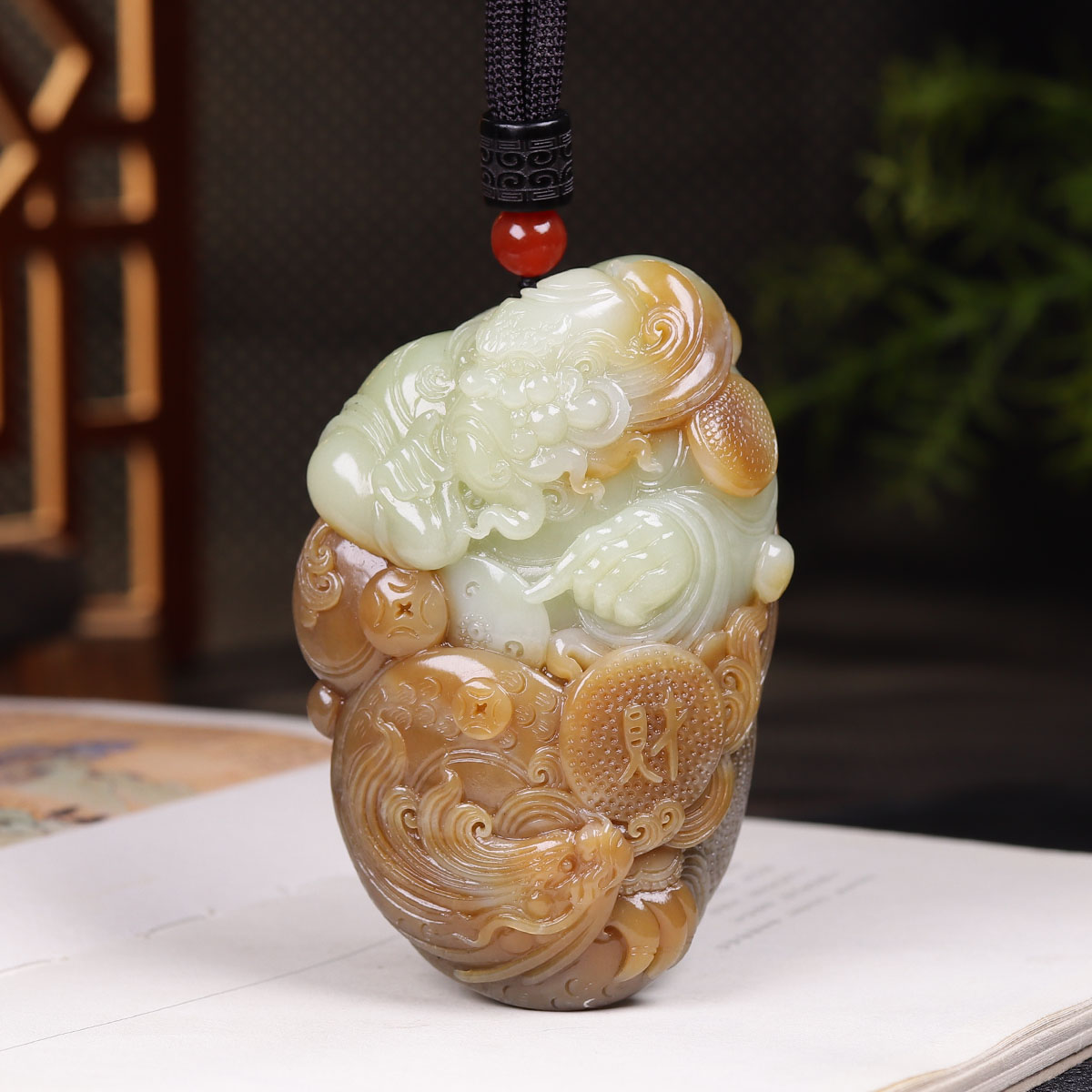 (古晨珠宝)新疆和田玉糖白玉武财神把件手玩招财进宝305g