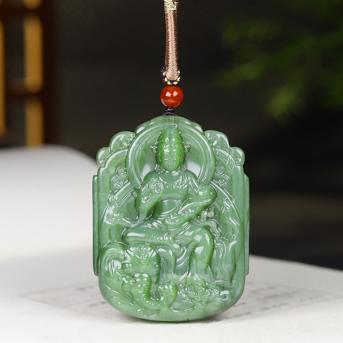 (古晨珠宝)俄罗斯和田玉碧玉普贤菩萨玉牌挂件玉坠守护神58g