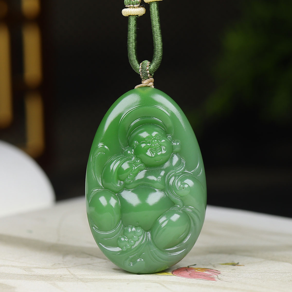（古晨珠宝）俄罗斯和田玉粉绿碧玉弥勒佛挂件吊坠玉坠34g