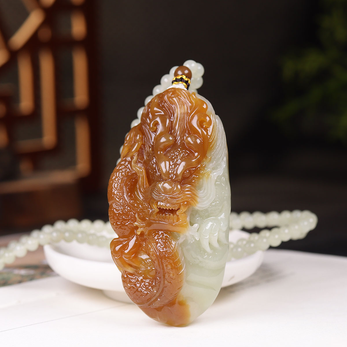 (古晨珠宝)新疆和田玉且末糖白玉生肖龙把件手玩祥龙行天下98g