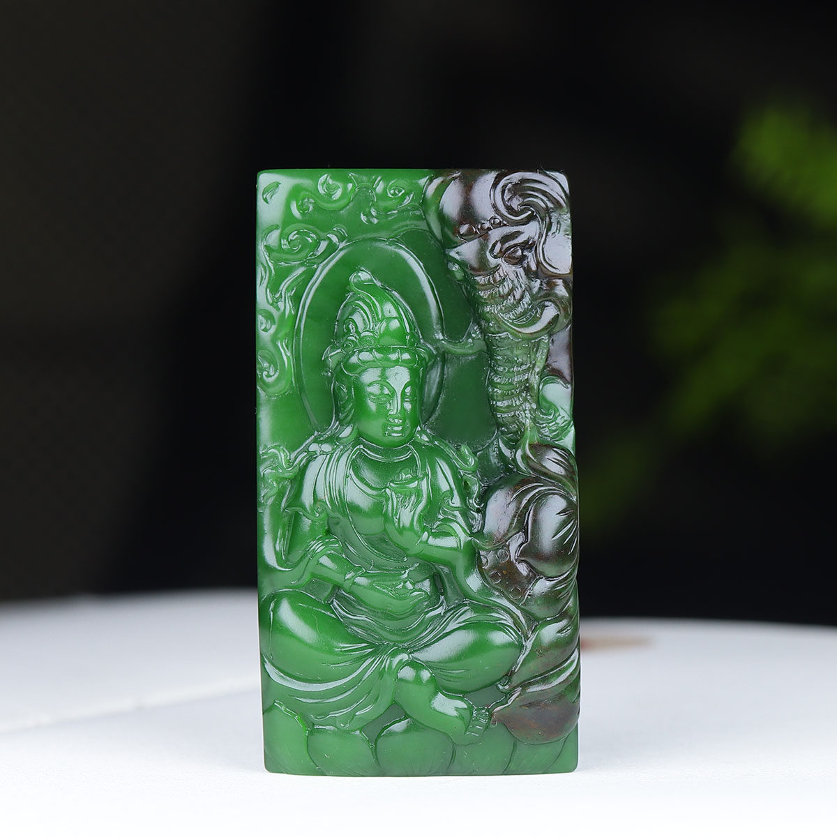 （古晨珠宝）俄罗斯和田玉菠菜绿聚红皮碧玉普贤挂件吊坠玉坠62g
