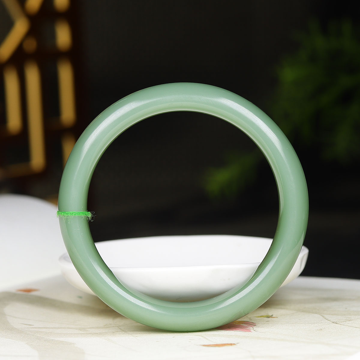 （古晨珠宝）俄罗斯和田玉粉青碧玉手镯女款玉镯腕间优雅54g57mm