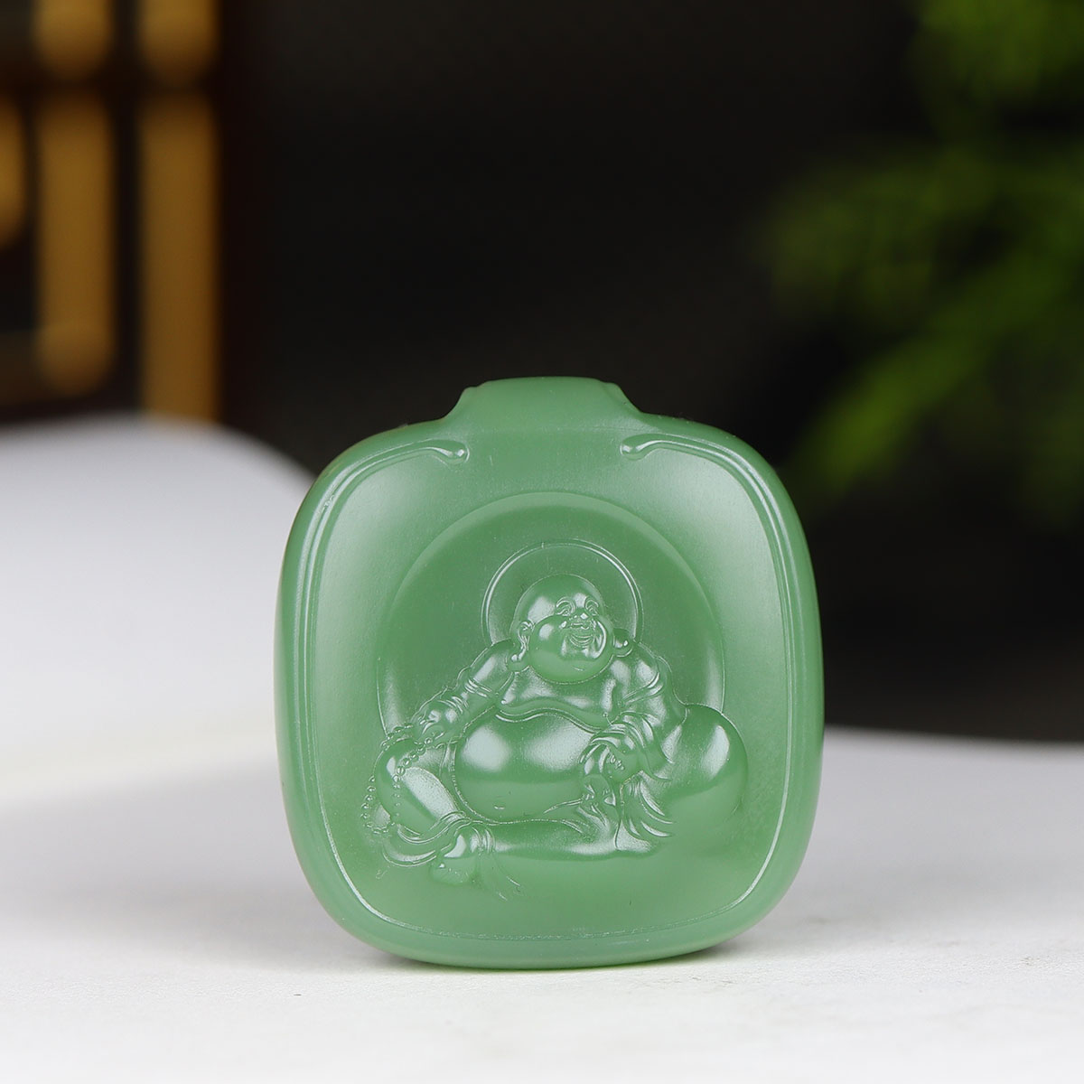 (古晨珠宝)俄罗斯和田玉粉绿碧玉弥勒佛挂件吊坠天生福相32g