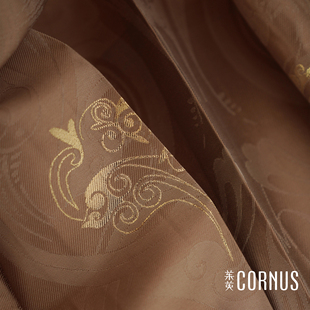 茱萸CORNUS 春信有期织金云气纹缎 汉服布料原创织金马面交领面料
