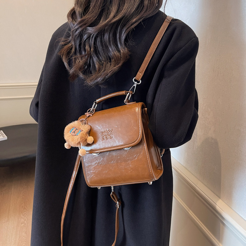 日系美拉德双肩包锁扣定型迷你小方包女生逛街小型包包简约百搭包