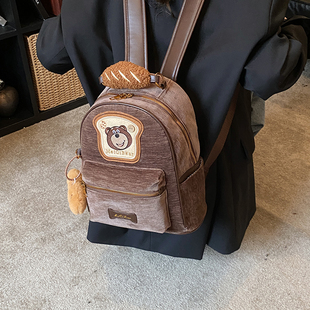 韩版可爱卡通双肩包女吐司面包小熊徽章小书包高级感少女旅行背包
