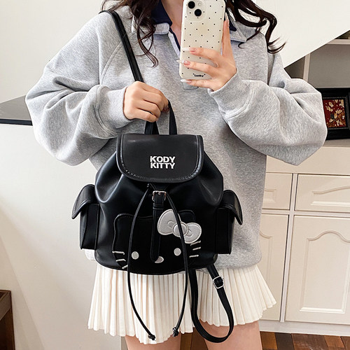 韩系高颜值少女感双肩包女旅游轻便抽绳翻盖小书包超好看多兜背包