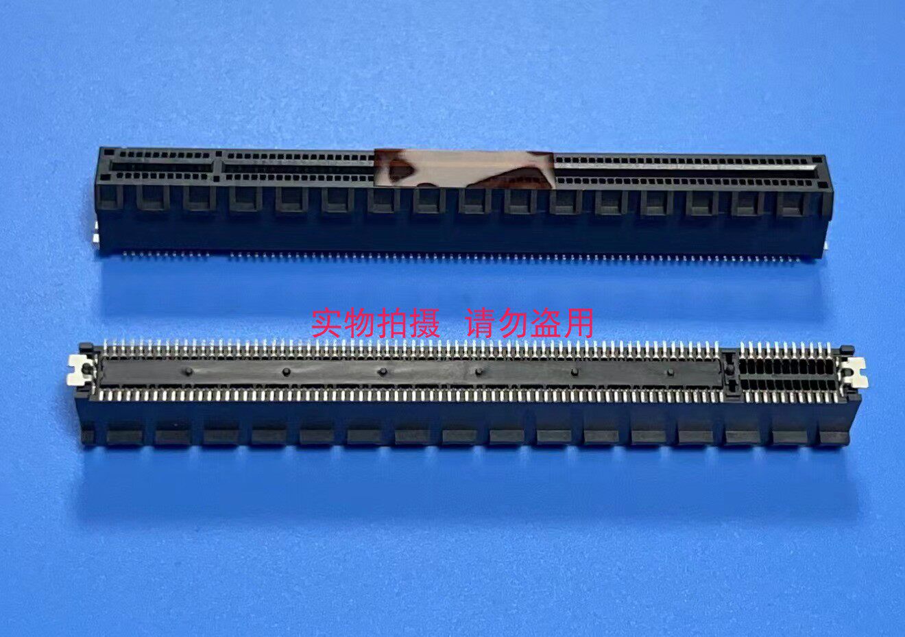 10146070-113Y0LF FCI连接器 PCIeGen5  x16 直式 SMT 164P 1MM