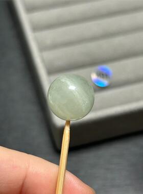 14.3mm绿色摩根石圆珠单珠微共生表皮微瑕摩根石默认