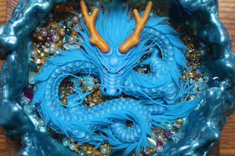 水蓝火山聚宝盘龙 立体手绘摆件 树脂画龙 盘龙阁琥珀绘