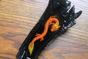 黑木枯木红火龙把玩件手绘摆件 盘龙阁树脂琥珀绘Chinese Dragon