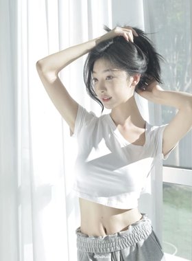 易梦玲同款夏季短袖T恤纯棉斜领紧身性感高腰露脐纯欲百搭打底衫