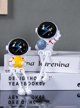 现代太空人轻奢家居宇航员摆件创意办公室酒柜客厅装饰品娃娃摆设