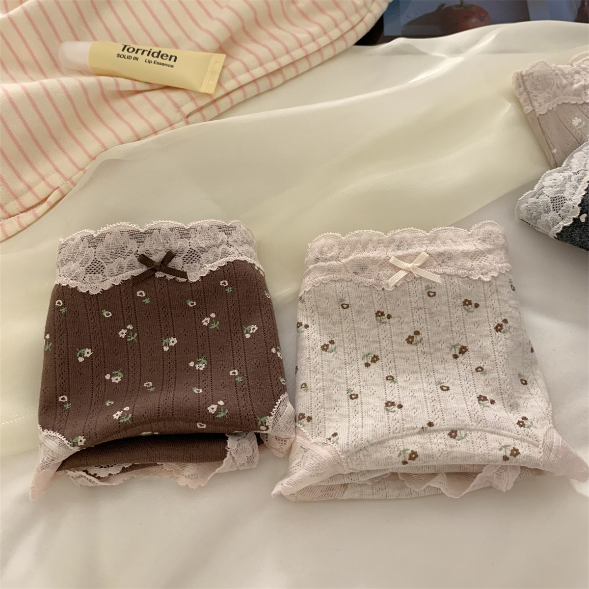 面包和猫咪好天气女生纯棉三角裤