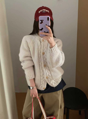 韩系复古粗线泡泡袖针织开衫女秋冬新款设计感气质百搭