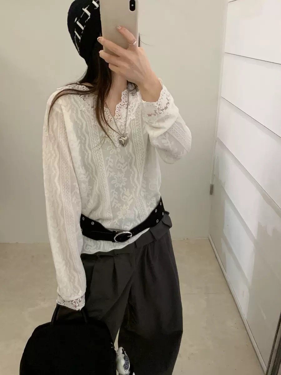 喜番韩国蕾丝拼接打底衫女秋季新款显瘦高级感针织上衣潮