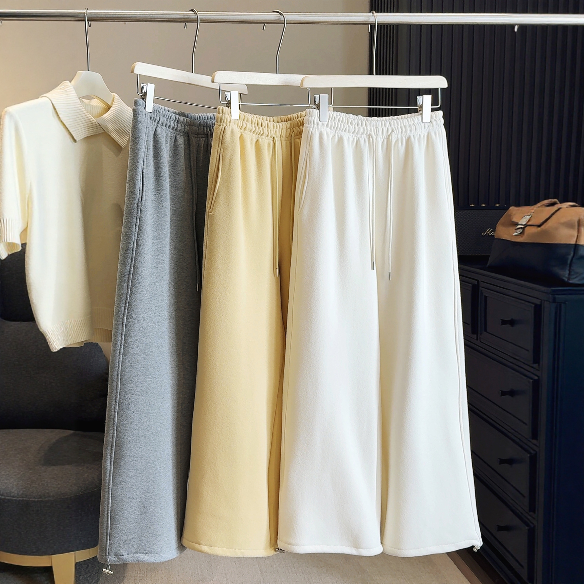 一裤两穿！加绒加厚保暖松紧腰束腿休闲卫裤女秋冬高腰宽松阔裤