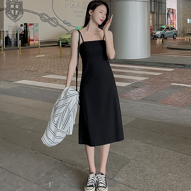 赫本小黑裙吊带连衣裙女春夏内搭