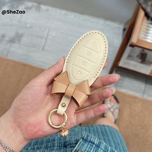 适用比亚迪仰望钥匙套女U9 U8 U7高级感真皮车钥匙套壳扣包