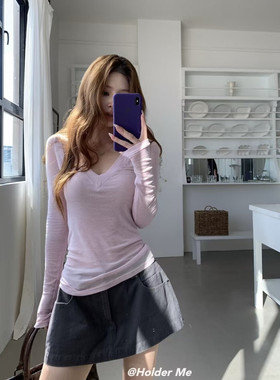 十三行2025早秋新款HOLDER韩版设计感小众V领长袖修身显瘦T恤上衣