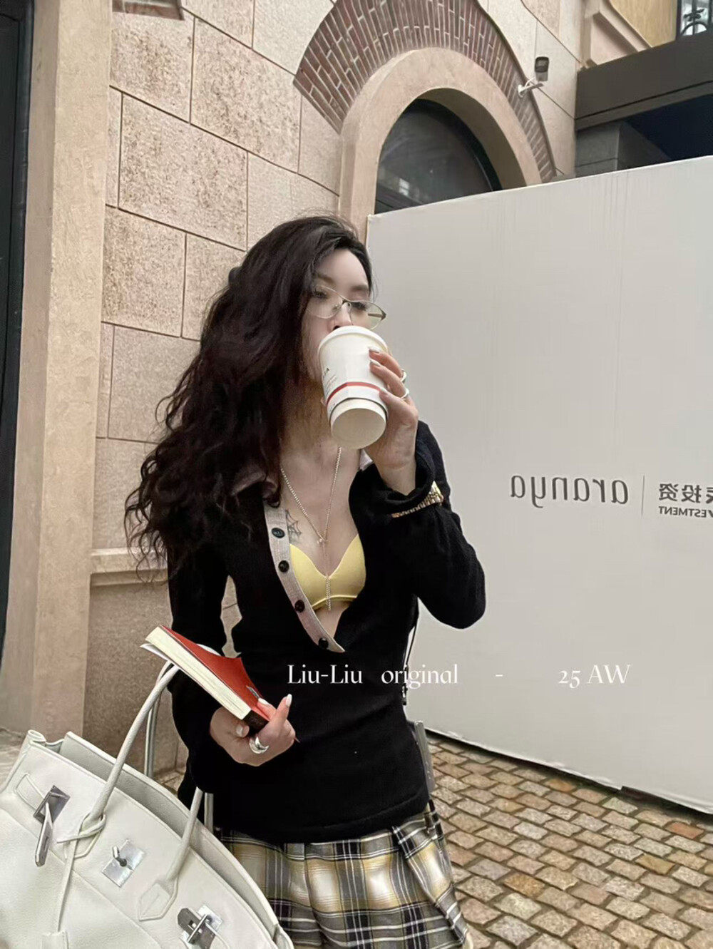 2025早秋新款Liu-Liu韩系辣妹性感深V领纽扣polo长袖针织衫上衣女