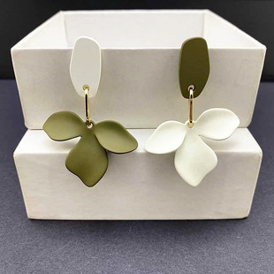 耳饰 甜美度假绿色花瓣耳坠纯银针春季 高级感轻奢耳环2024新款 爆款