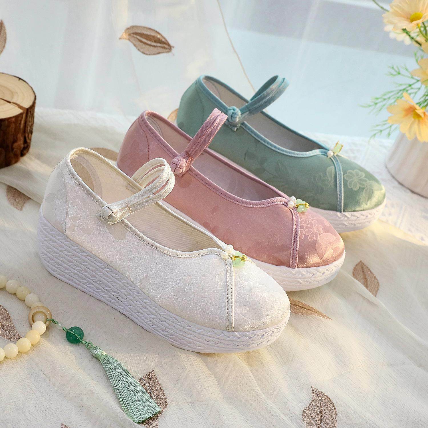 蝶羽 2025新款绣花鞋轻便厚底增高民族风布鞋女绑带民族风绣花鞋,女鞋,传统布鞋,淘宝优惠券,粉丝福利购,淘宝优惠卷