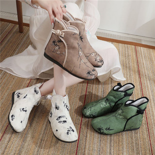 【浚竹】2024冬季新款古风汉服棉靴汉元素内增高国风印花绣花女鞋