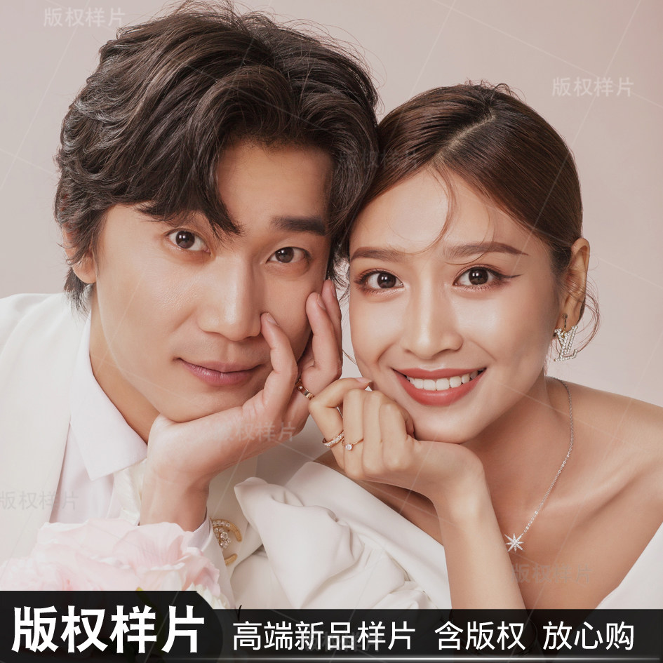 影楼展会婚纱照样片新款高端室内纯单色韩式文艺摄影版权情侣客样