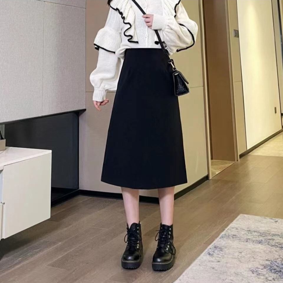 显瘦百搭中长款半身裙