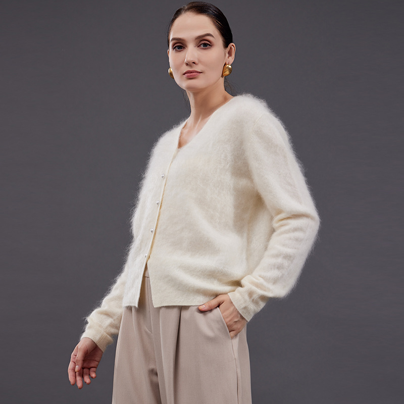 无缝一体皇室拉绒羊绒衫女100纯