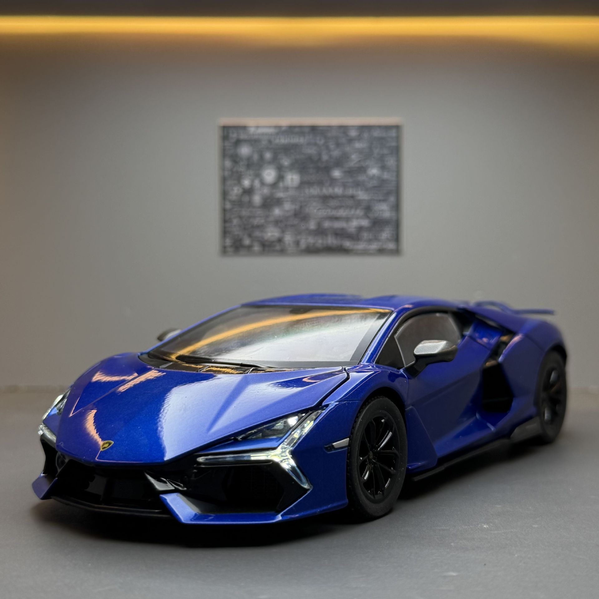 黑曼巴合金车模1:24兰博大牛revuelto跑车声光玩具车模型摆件