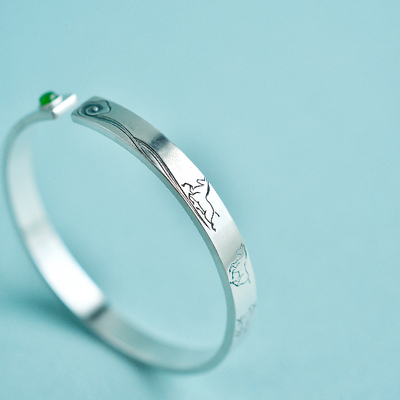 姜央生肖马国风极简纯银手镯