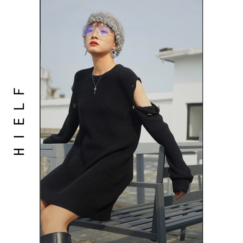Hielf 可调节露肩袖扣宽松羊毛羊绒针织衫女春黑色中长款毛衣