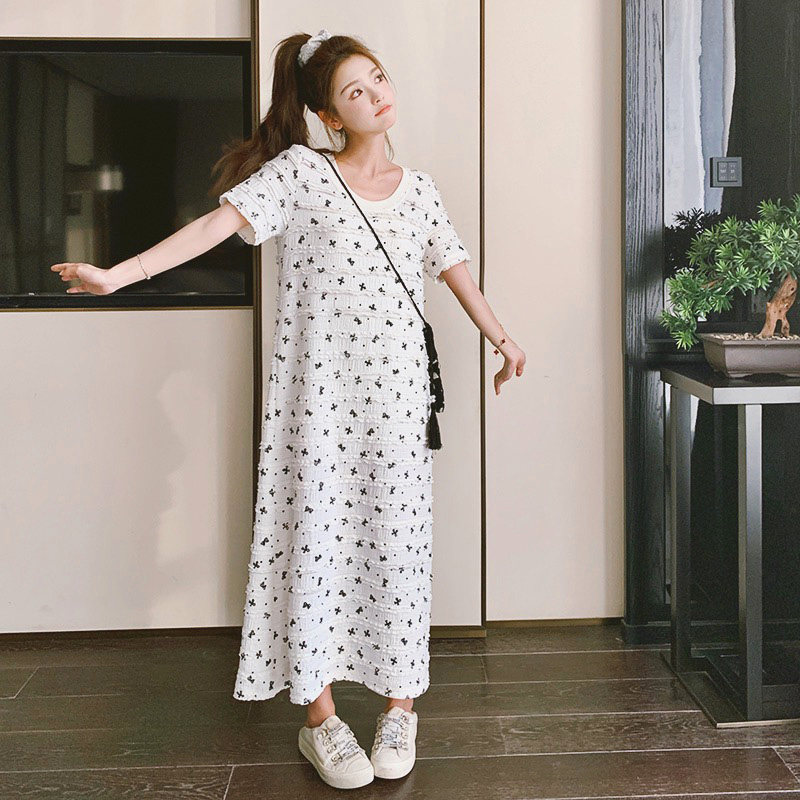 法式温柔风印花连衣裙女夏季新款高级感甜美时尚减龄小个子T恤裙,女装连衣裙,浙宝288（原255）