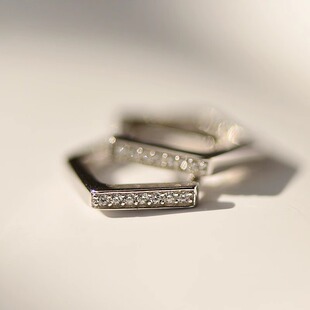 925银针五边形耳扣简约精致小众设计高级感冷淡风气质养耳洞耳环