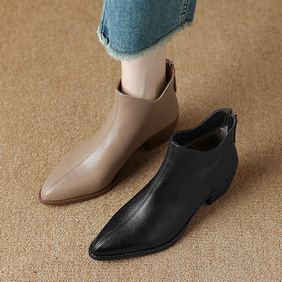 法式尖头粗跟后拉链短靴