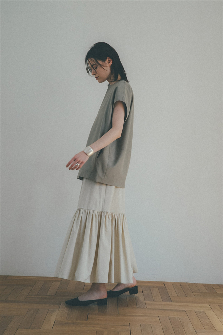 clane伞状纯色少量现货百褶裙