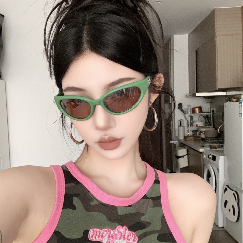 软糖果磨砂绿色发箍墨镜美式复古猫眼大框Y2K防紫外线骑行太阳镜