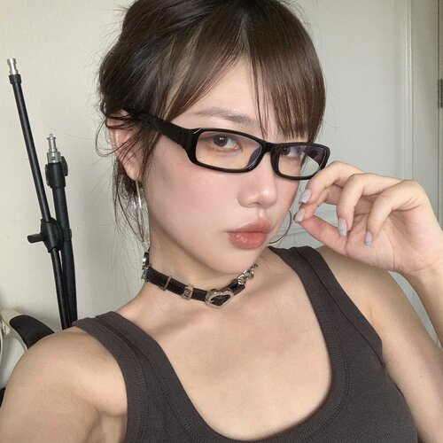 复古小方黑框防蓝光超轻眼镜女
