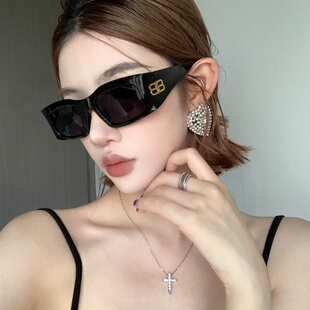 辣妹网红气质显瘦高级感防紫外线度假太阳镜 欧美风大方框墨镜个性