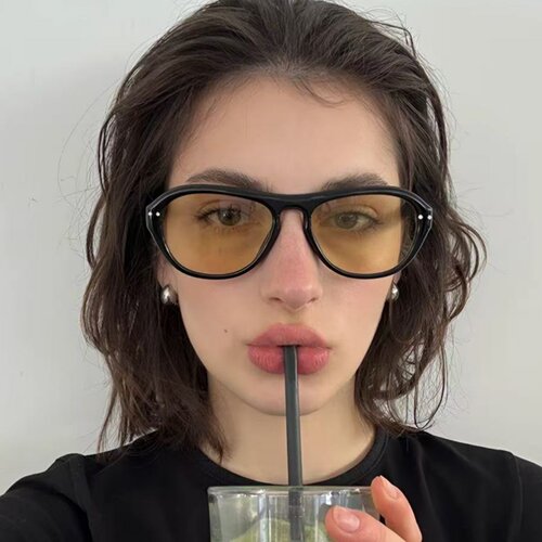 黑框渐变茶色显瘦防晒度假墨镜女