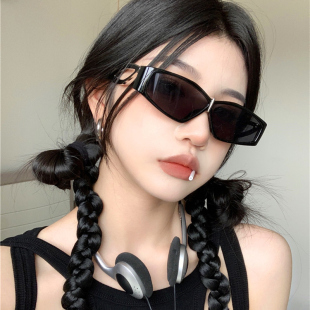 复古欧美痞帅潮酷辣妹小脸高级质感墨镜女街拍黑色造型科技太阳镜